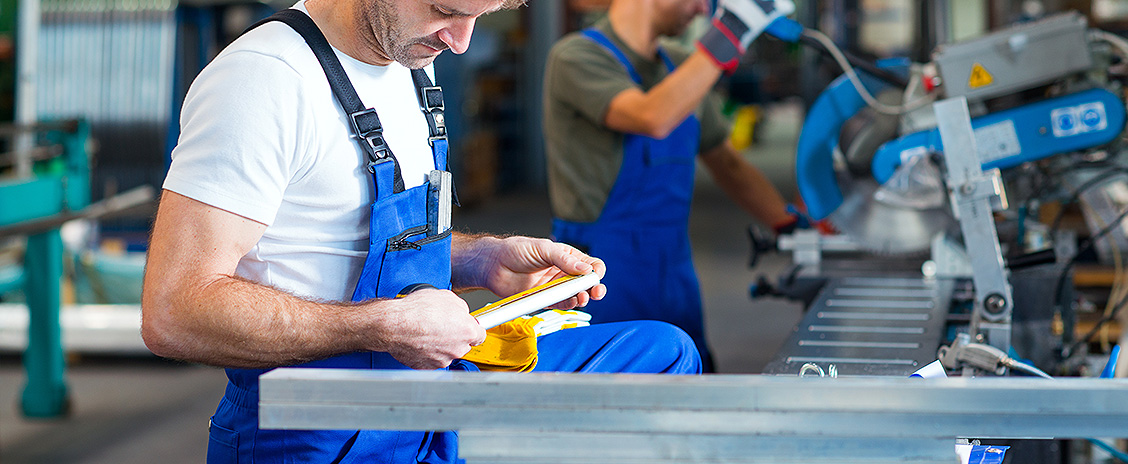 beat365数控-军工技术背景