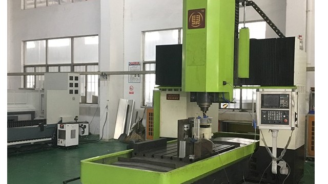 搅拌摩擦焊设备，beat365的数控让鸿讯达的产品生产更快捷！