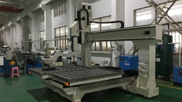 四轴铝型材加工中心的性能