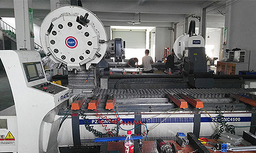 汽车零配件铝部件加工中心